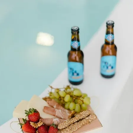 Volcave Suites Akrotiri *